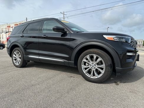 Used 2024 Ford Explorer Limited image 4