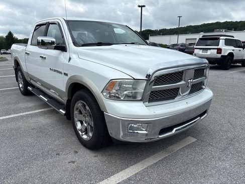 Used 2011 RAM 1500 Laramie AWD/4WD image 3