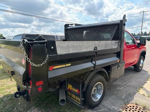 Used 2022 Chevrolet Silverado 3500 LT w/ Convenience Package AWD/4WD image 4