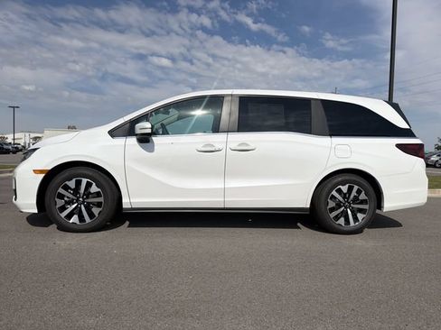 New 2026 Honda Odyssey EX-L image 2