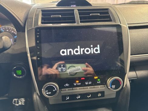 Used 2014 Toyota Camry SE image 24