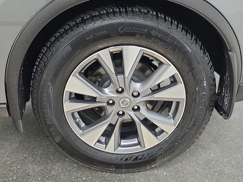 Used 2015 Nissan Murano SV w/ Premium Package image 33