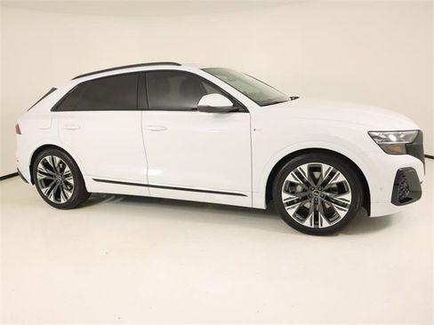 New 2026 Audi Q8 Premium Plus image 6