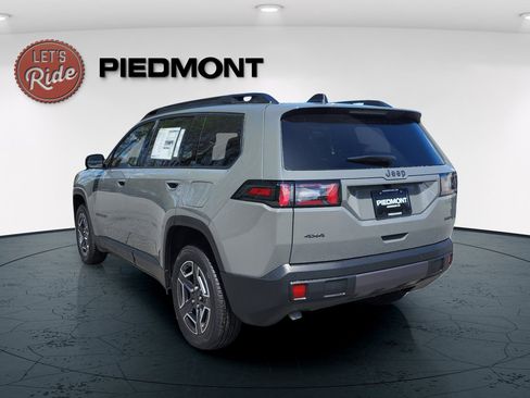 New 2026 Jeep Cherokee Laredo AWD/4WD image 8