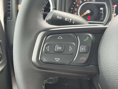 New 2026 Jeep Gladiator Sport AWD/4WD image 18
