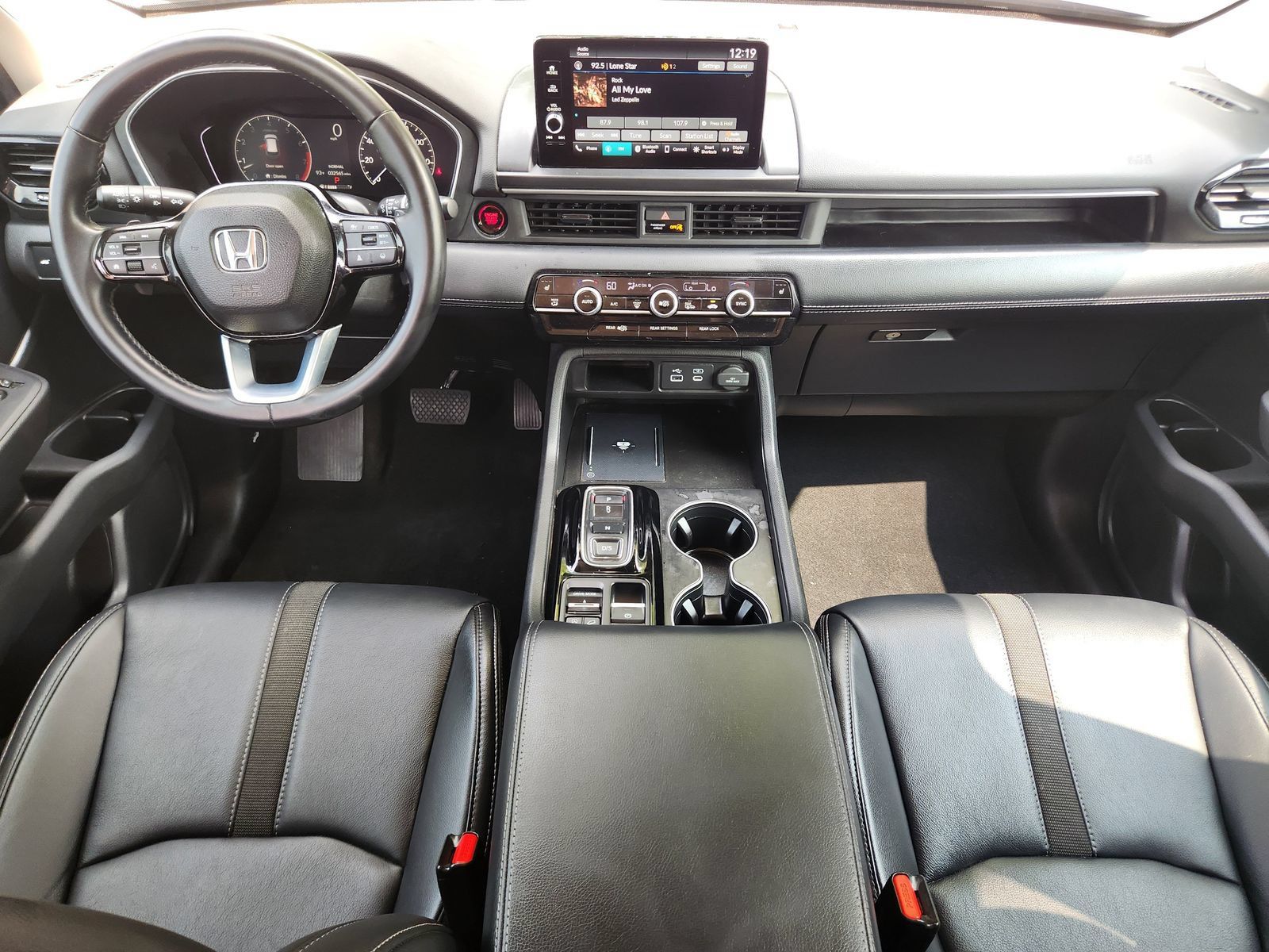 Used 2025 Honda Pilot EX-L image 29
