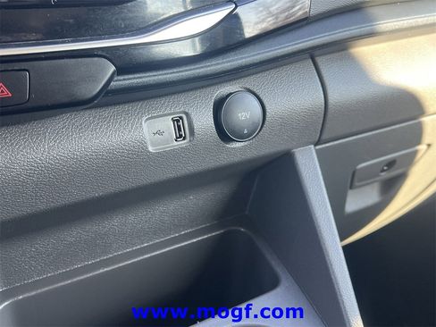 Used 2023 Ford Transit 350 XLT image 9