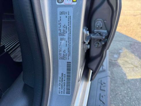 Used 2021 RAM 1500 Laramie image 10