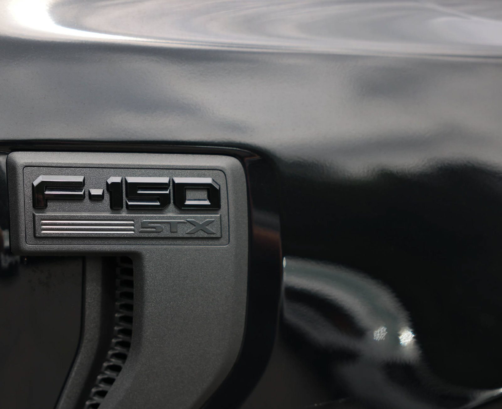 Used 2022 Ford F150 XL w/ STX Black Appearance Package AWD/4WD image 30
