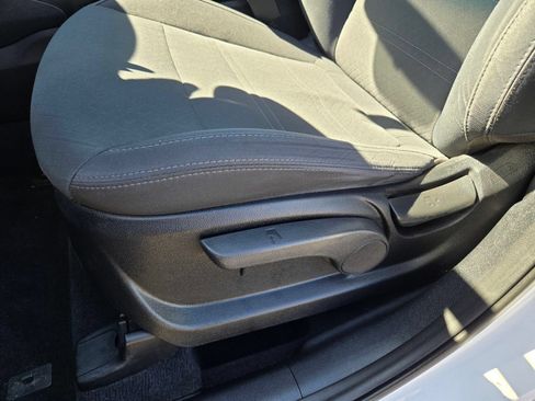 Used 2019 Kia Sorento FWD image 19
