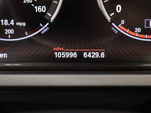 Used 2011 BMW 750Li xDrive image 25