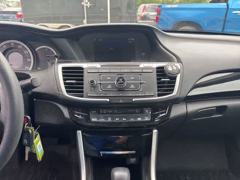 Used 2016 Honda Accord LX image 18