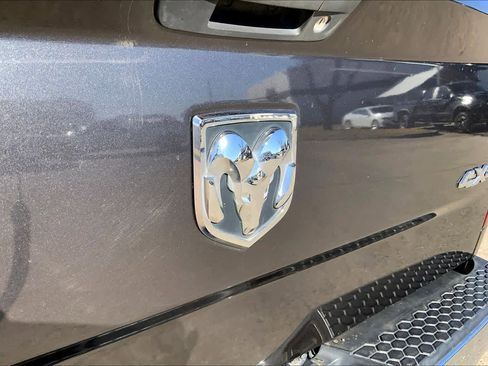 Used 2014 RAM 2500 SLT image 9