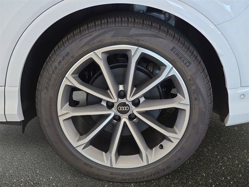 New 2026 Audi Q4 e-tron Premium Plus image 19