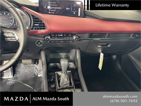 New 2026 MAZDA MAZDA3 Hatchback w/Premium Plus Pkg AWD/4WD image 28
