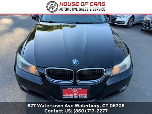 Used 2011 BMW 328i xDrive Sedan AWD/4WD image 9