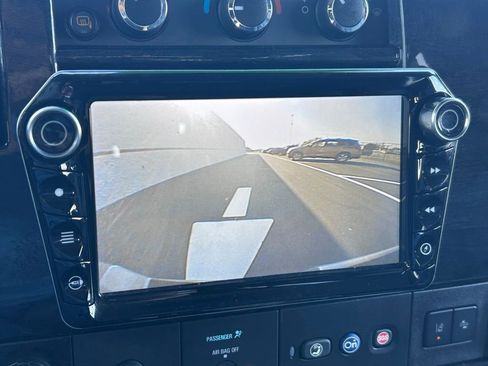 Used 2021 GMC Savana 2500 LS w/ Enhanced Convenience Package image 9