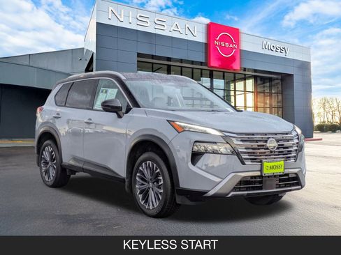 Certified 2025 Nissan Rogue SL w/ Tech Package image 2