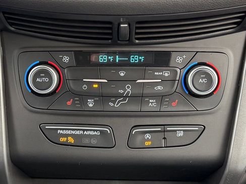 Used 2019 Ford Escape SE AWD/4WD image 12