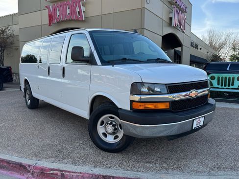 Used 2016 Chevrolet Express 3500 LT w/ LT Preferred Equipment Group image 1