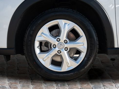 Certified 2024 Honda HR-V LX image 32