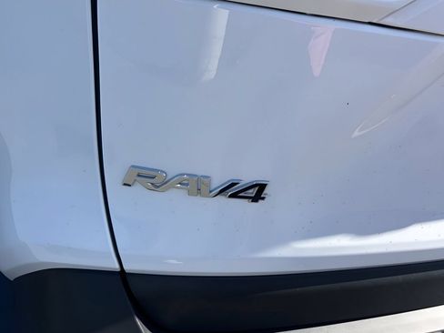 Used 2024 Toyota RAV4 XLE AWD/4WD image 15