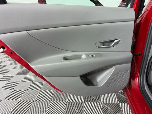 Used 2023 Hyundai Elantra SEL w/ Preferred Accessory Package image 24