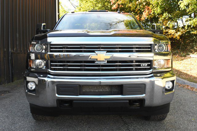 Used 2018 Chevrolet Silverado 2500 LTZ w/ Snow Plow Prep Package AWD/4WD image 2