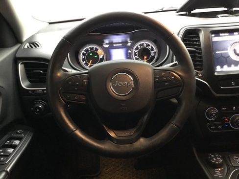 Used 2019 Jeep Cherokee Trailhawk image 36