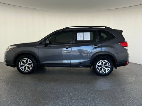 Used 2021 Subaru Forester Premium AWD/4WD image 7