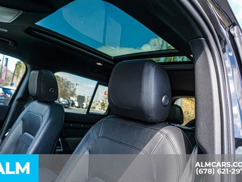 Used 2022 Land Rover Defender 110 S image 18