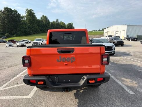 Used 2020 Jeep Gladiator Rubicon AWD/4WD image 6