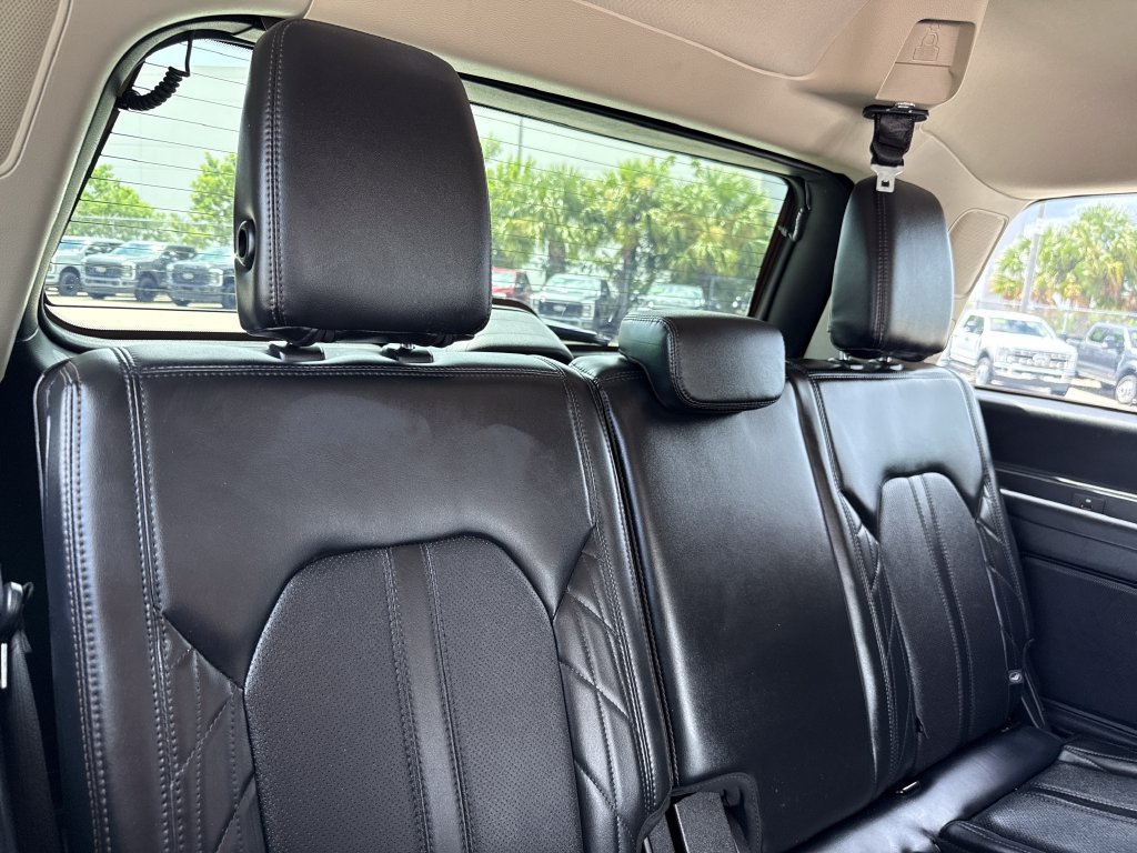Used 2019 Ford Expedition Platinum AWD/4WD image 31