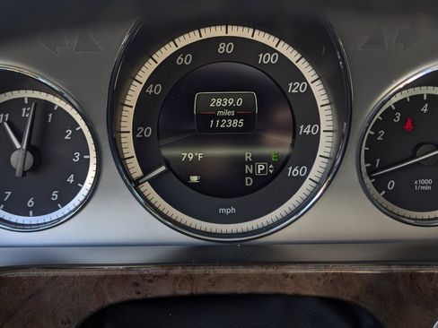 Used 2013 Mercedes-Benz E 350 4MATIC Sedan image 13