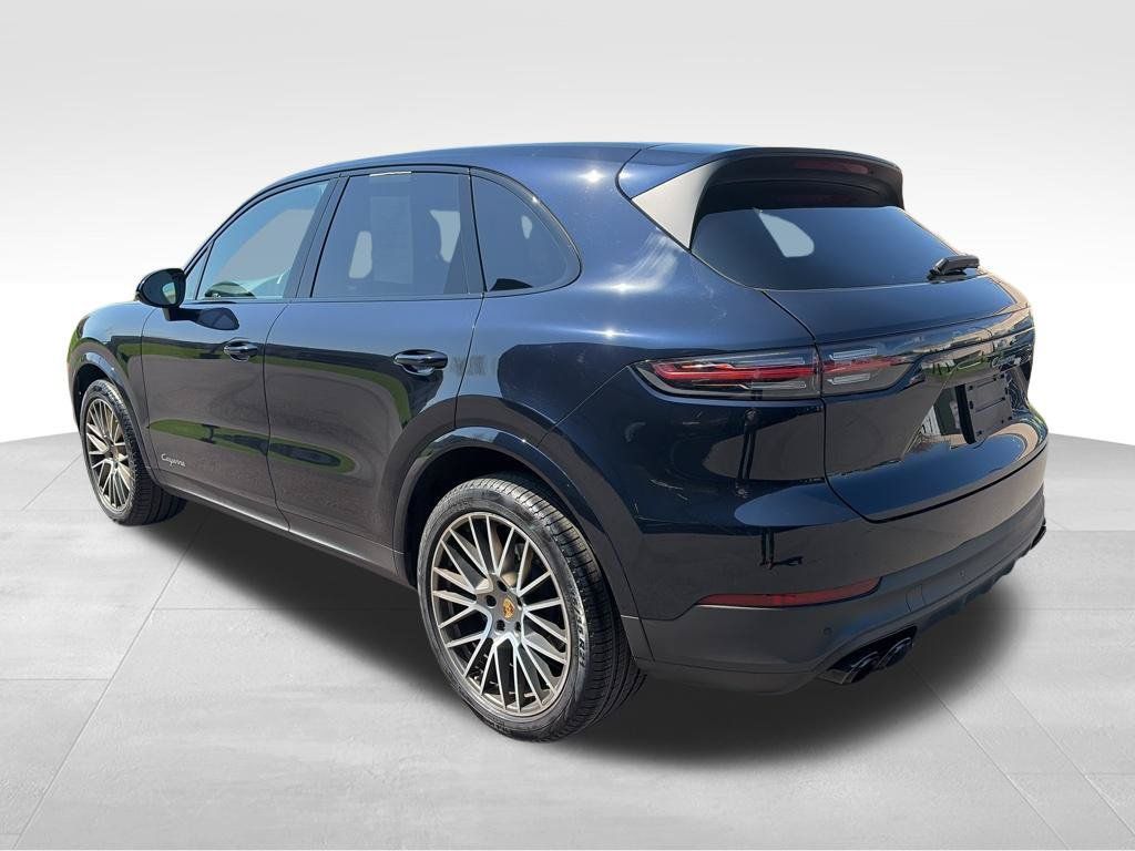 Used 2023 Porsche Cayenne Platinum Edition AWD/4WD image 15
