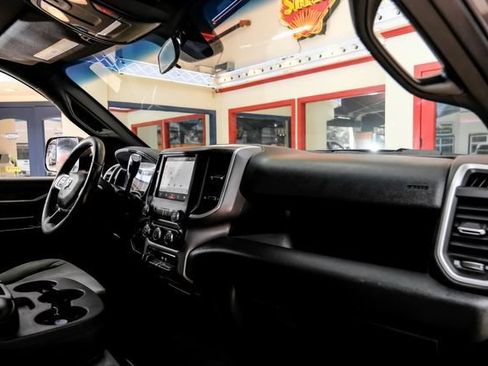 Used 2022 RAM 2500 Big Horn AWD/4WD image 13
