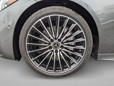 Used 2025 Mercedes-Benz C 300 4MATIC Sedan image 9