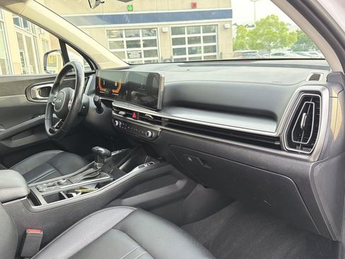 Used 2024 Kia Sorento S AWD/4WD image 20