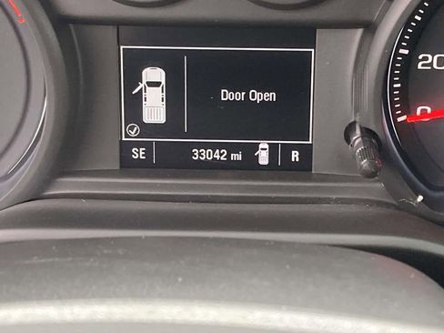 Used 2023 Chevrolet Silverado 1500 Custom image 26