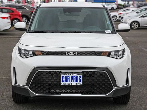 New 2025 Kia Soul LX w/ LX Technology Package image 3