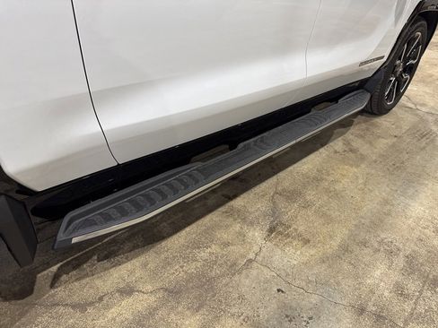 New 2025 GMC Sierra EV Denali image 12