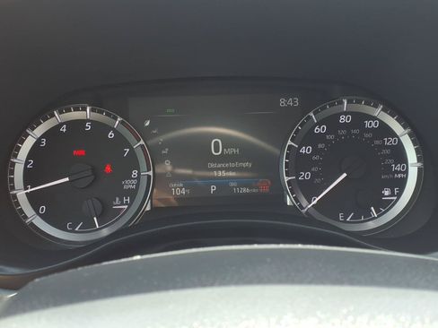 Certified 2024 Toyota Highlander XLE FWD image 20