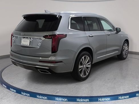 Certified 2025 Cadillac XT6 Premium Luxury AWD/4WD image 5