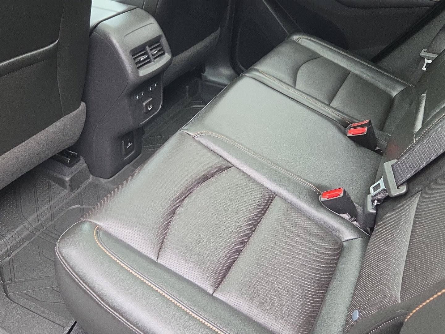 Used 2021 Chevrolet Equinox Premier FWD image 25