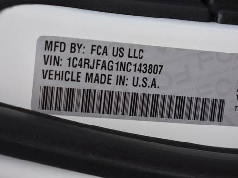 Used 2022 Jeep Grand Cherokee Laredo X AWD/4WD image 45