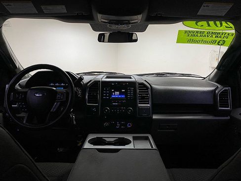 Used 2015 Ford F150 XLT image 19