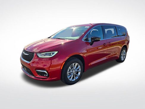 New 2026 Chrysler Pacifica Select image 8