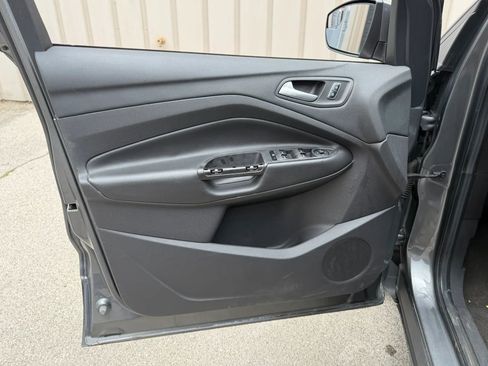 Used 2014 Ford Escape SE FWD image 16