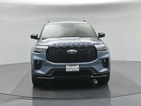 Certified 2025 Ford Explorer ST-Line w/ Premium Package RWD image 27
