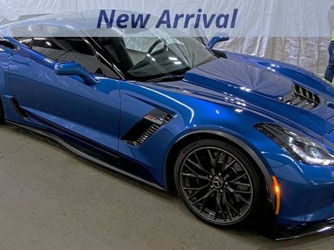 Used 2016 Chevrolet Corvette Z06 w/ 3LZ Preferred Equipment Group RWD image 4